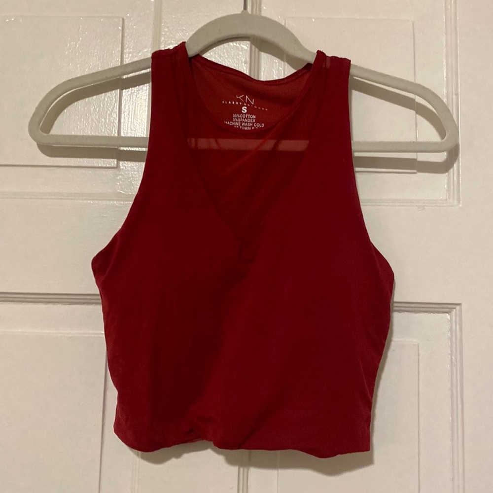 Red cropped Klassy Network Brami